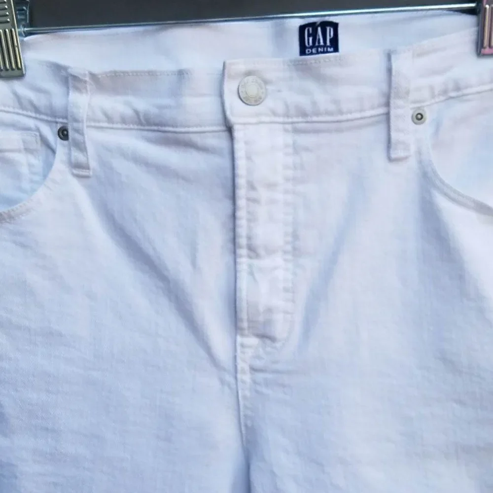 Gap 1969 White Jeans True Skinny size 33Regular